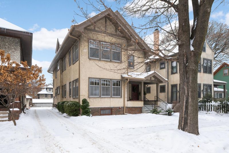 2300 Grand Ave S, Minneapolis, MN 55405