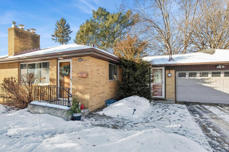 10004 Wentworth Ave S, Bloomington, MN 55420