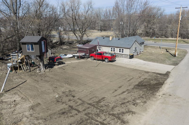 130 River St W, Holdingford, MN 56340