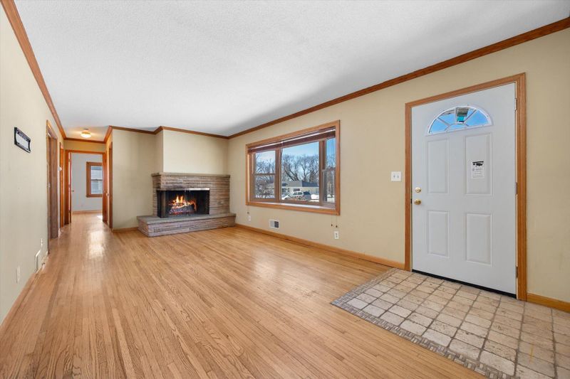 8213 Dupont Ave S, Bloomington, MN 55420