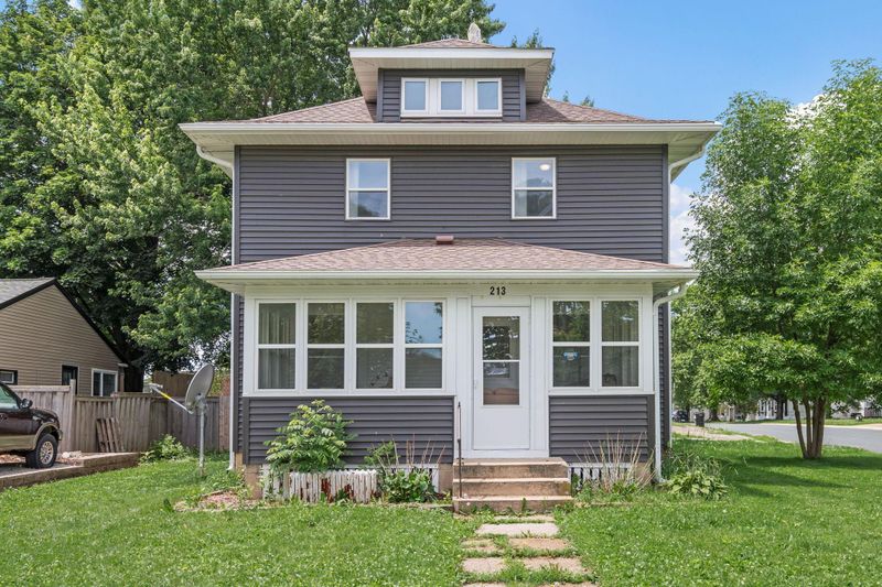 213 2nd St NE, Grand Meadow, MN 55936