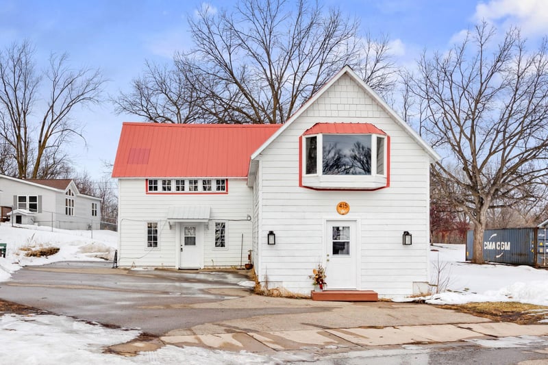 415 Atlantic Ave E, Dassel, MN 55325