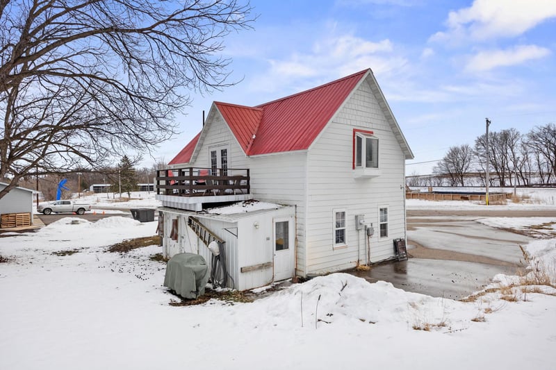 415 Atlantic Ave E, Dassel, MN 55325