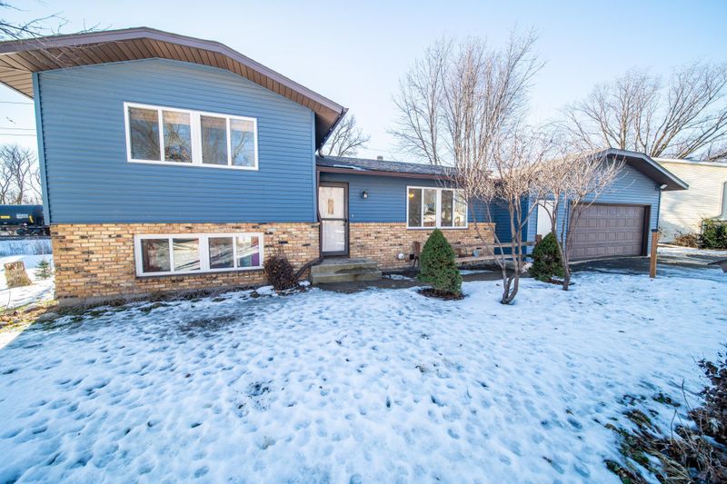 706 1st St NE, Kasson, MN 55944
