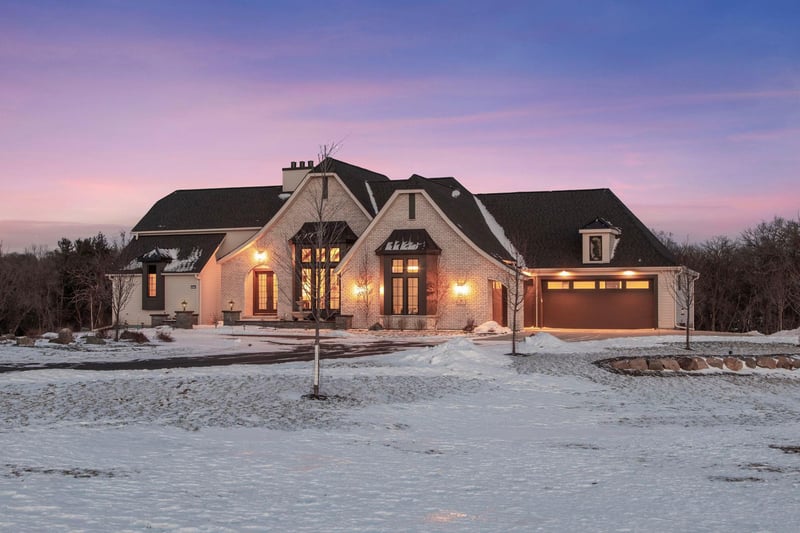 5671 Oakridge Trl S, Afton, MN 55001