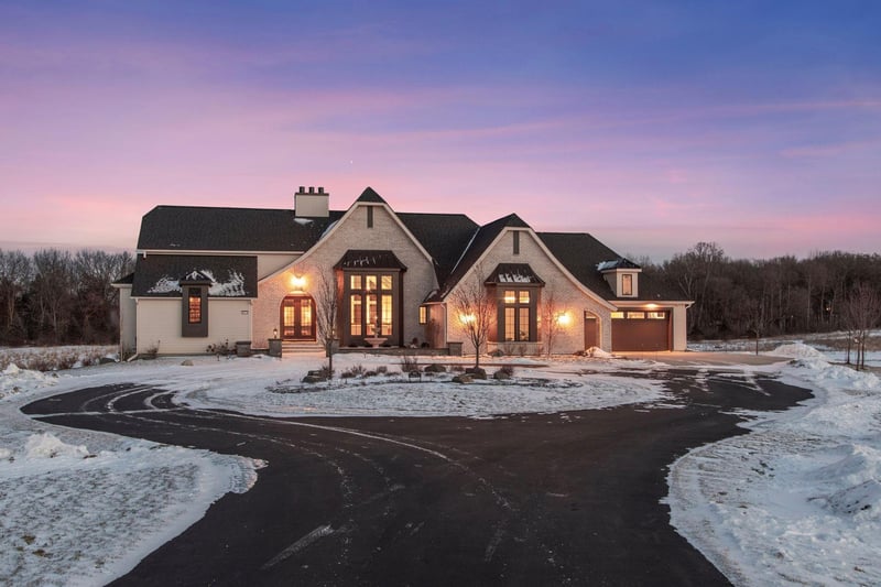 5671 Oakridge Trl S, Afton, MN 55001