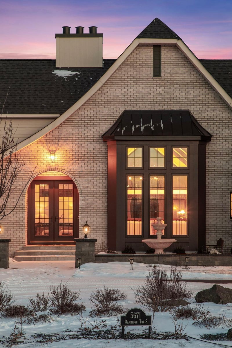 5671 Oakridge Trl S, Afton, MN 55001