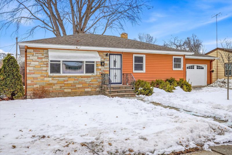 1044 27th Ave N, Saint Cloud, MN 56303