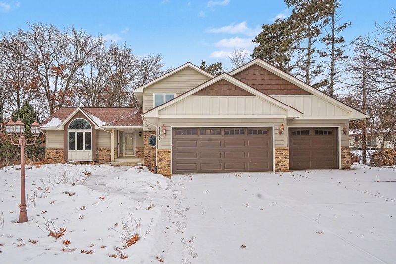 14298 Uplander St NW, Andover, MN 55304