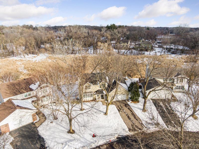 19415 Vine Ridge Rd, Excelsior, MN 55331