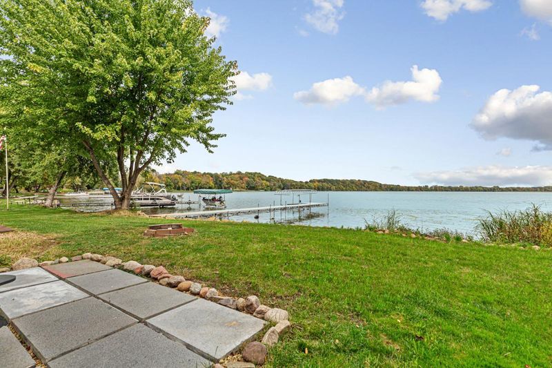 13461 Fox Lake Trl, Faribault, MN 55021