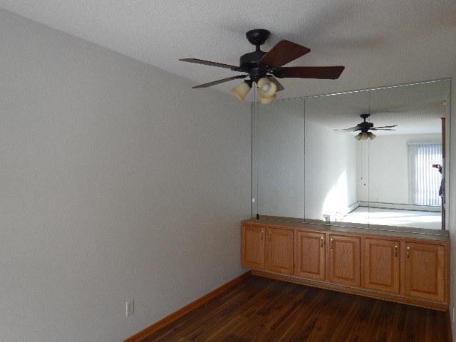 260 Westview Dr #105, West Saint Paul, MN 55118
