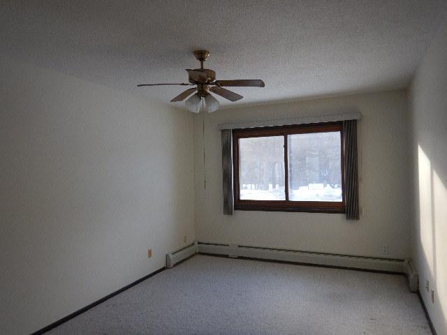 260 Westview Dr #105, West Saint Paul, MN 55118
