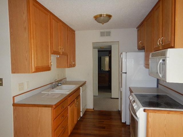 260 Westview Dr #105, West Saint Paul, MN 55118