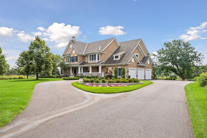 4640 Mcdonald Dr N, Stillwater, MN 55082