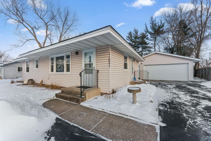 11021 Wren St NW, Coon Rapids, MN 55433