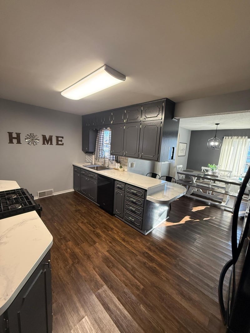 505 W Van Dusen St, Springfield, MN 56087