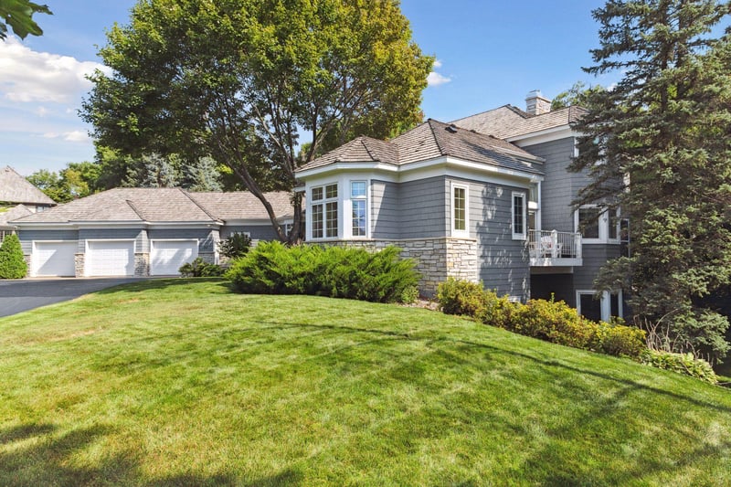45 Gideons Point Rd, Tonka Bay, MN 55331