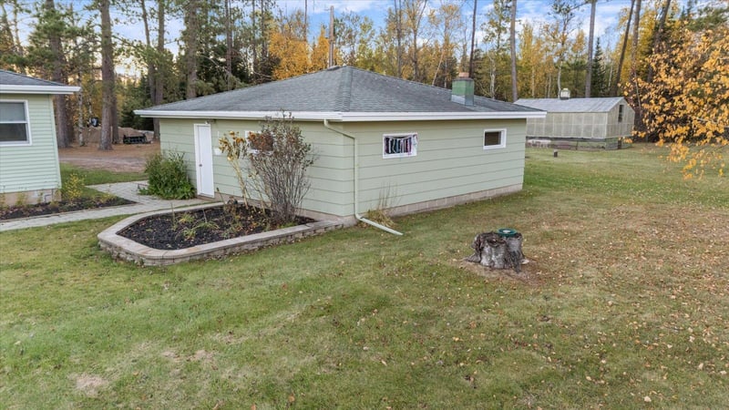 3964 Peary Rd, Eveleth, MN 55734