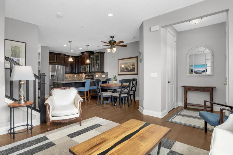 8406 Jonquil Ln N, Maple Grove, MN 55369