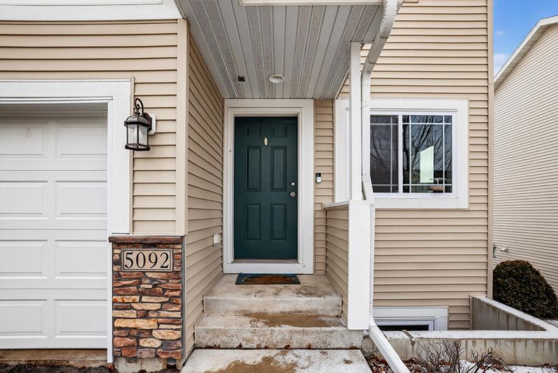 5092 61st St NW, Rochester, MN 55901