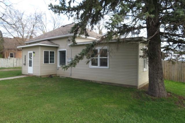 150 Harrison St W, Annandale, MN 55302