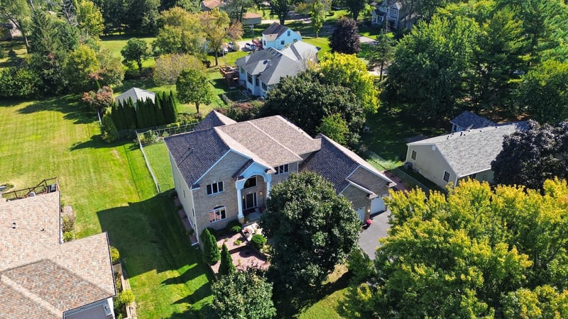 301 Plymouth Rd, Minnetonka, MN 55305
