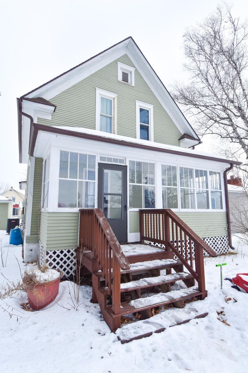 310 Kendall Ave N, Thief River Falls, MN 56701