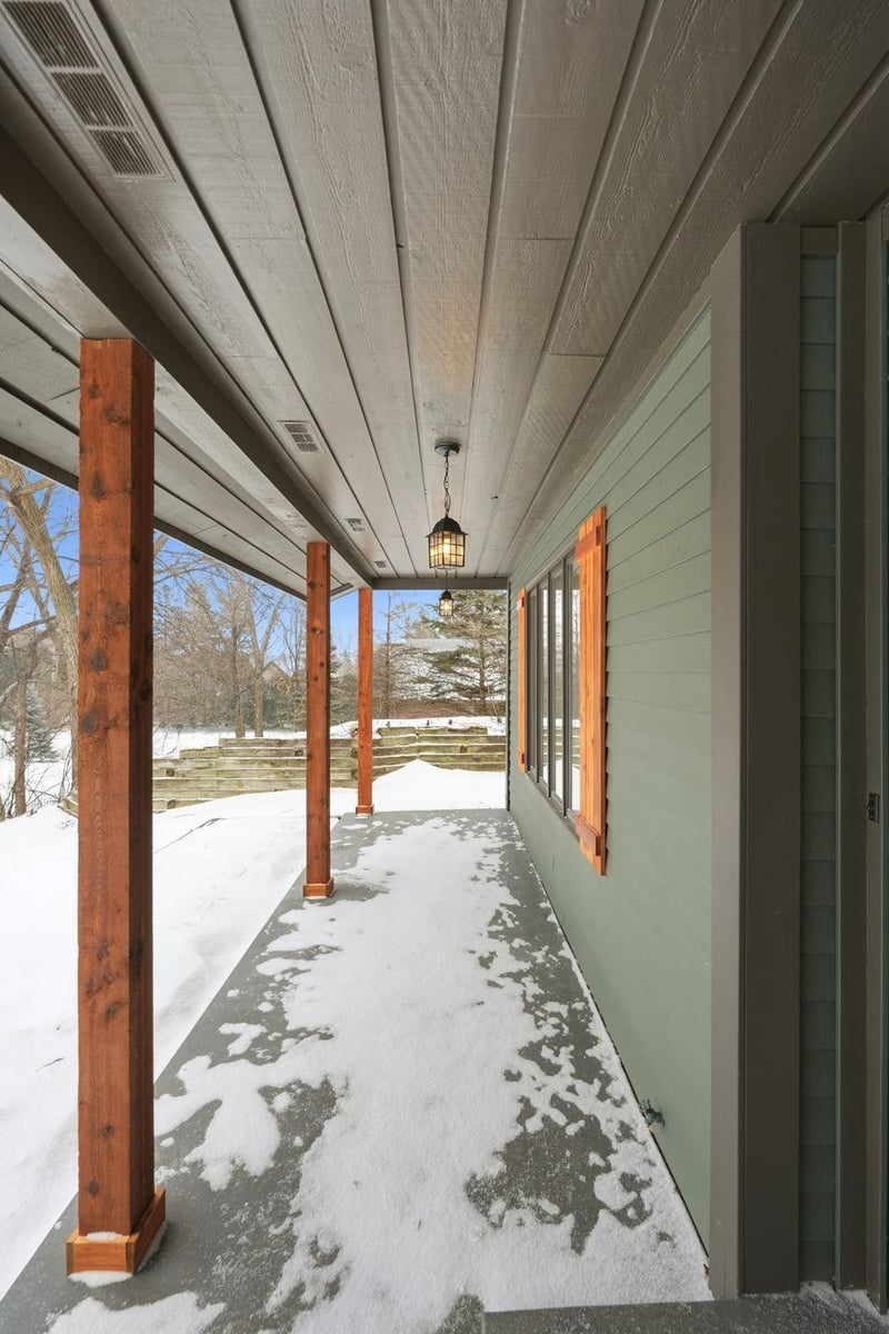 12011 Golden Acre Dr, Minnetonka, MN 55305
