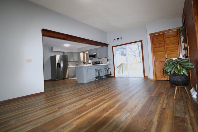 N21487 Glodowski Rd, Arcadia, WI 54612