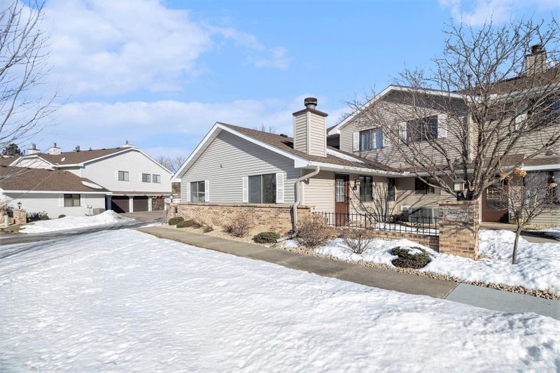 7648 Wedgewood Ct N, Maple Grove, MN 55311