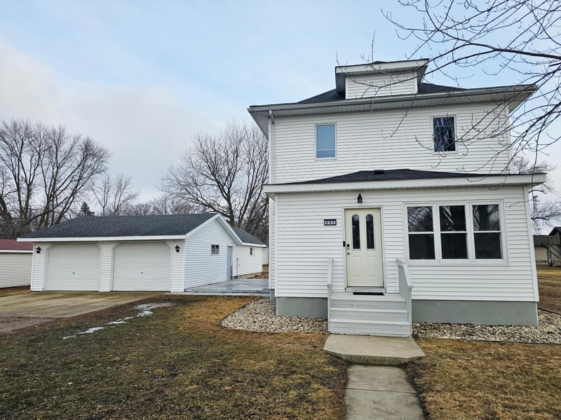 251 2nd St, Dawson, MN 56232