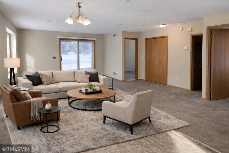 1008 Pleasant View Ct NW, Isanti, MN 55040