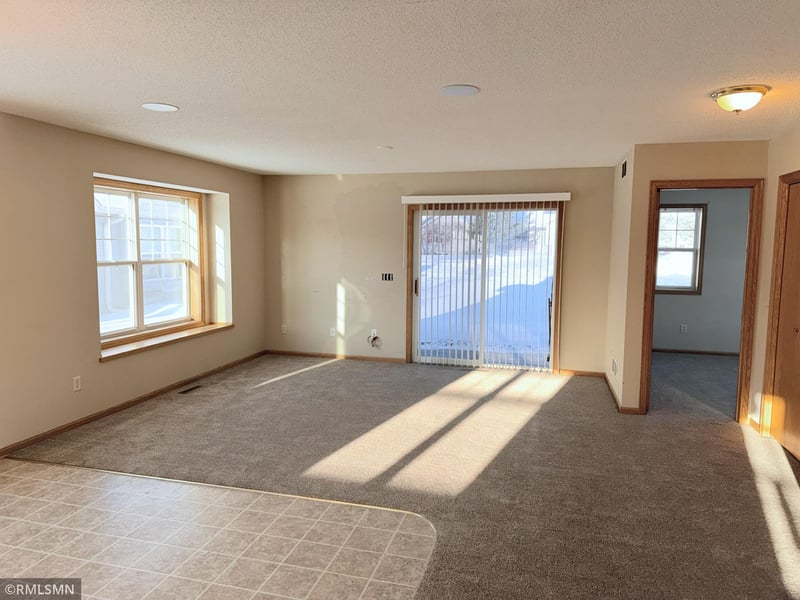 1008 Pleasant View Ct NW, Isanti, MN 55040