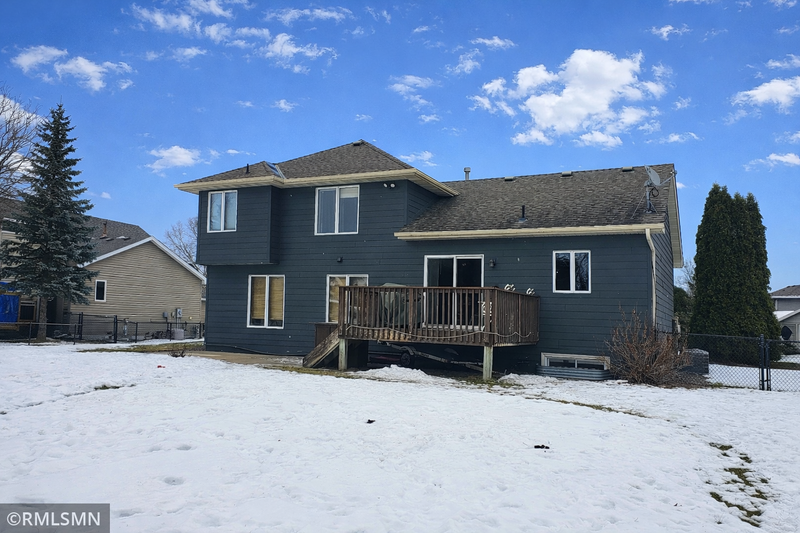 13830 Evergreen St NW, Andover, MN 55304