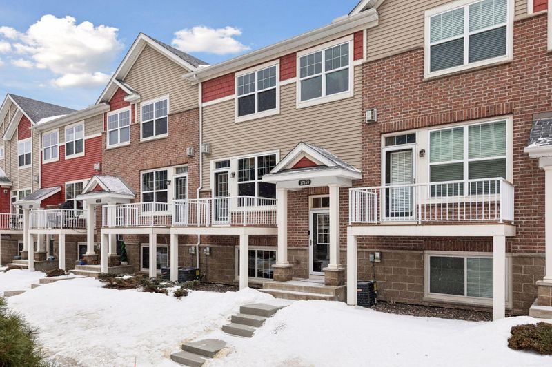 17159 72nd Ave N #2803, Maple Grove, MN 55311
