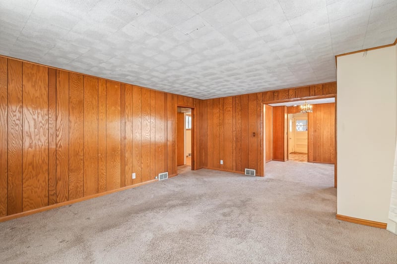 909 Pacific Ave, Waverly, MN 55390