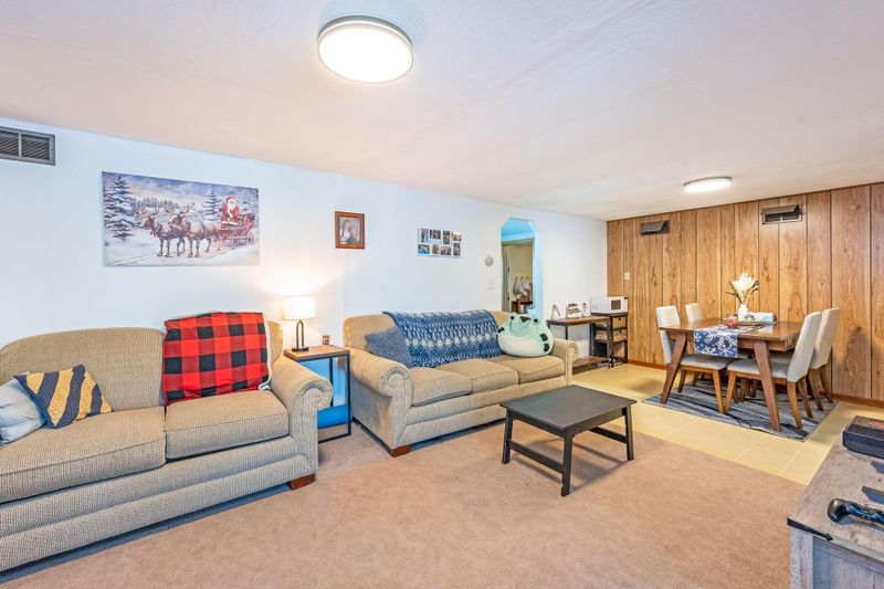 215 Winnebago Ave, Fairmont, MN 56031