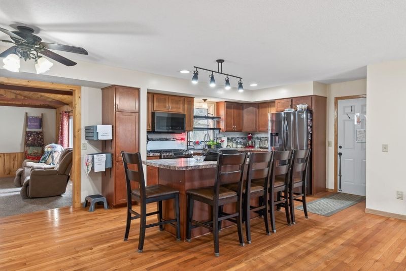 28124 100th St NW, Zimmerman, MN 55398