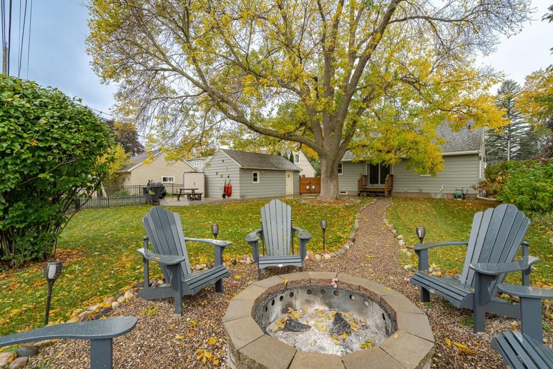 1630 3rd Ave NE, Rochester, MN 55906