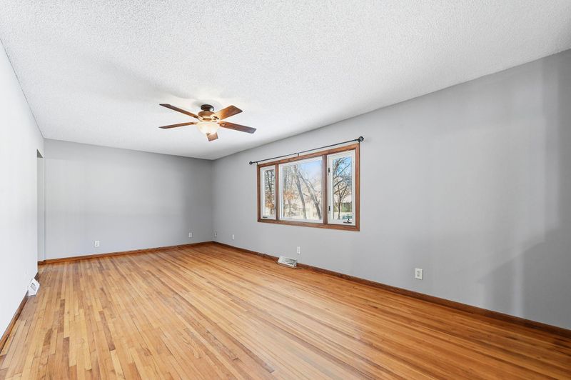 1800 131st Ave NW, Coon Rapids, MN 55448