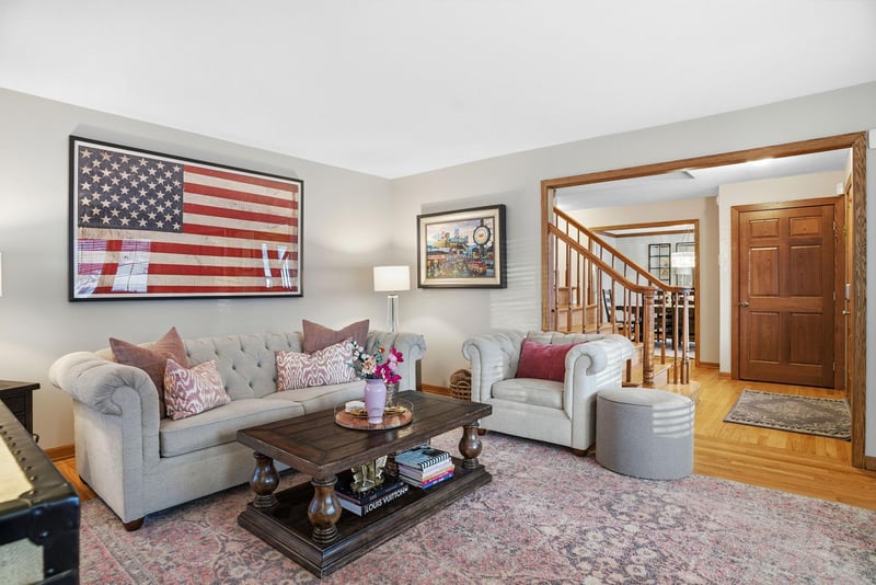 5500 River Bluff Curve, Bloomington, MN 55437