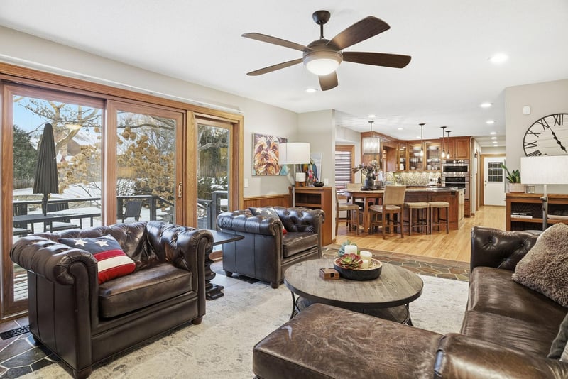5500 River Bluff Curve, Bloomington, MN 55437