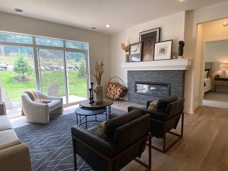 13763 Hollybrook Cir, Apple Valley, MN 55124