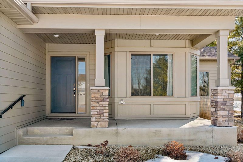 10751 Settlers Ln, Hanover, MN 55341