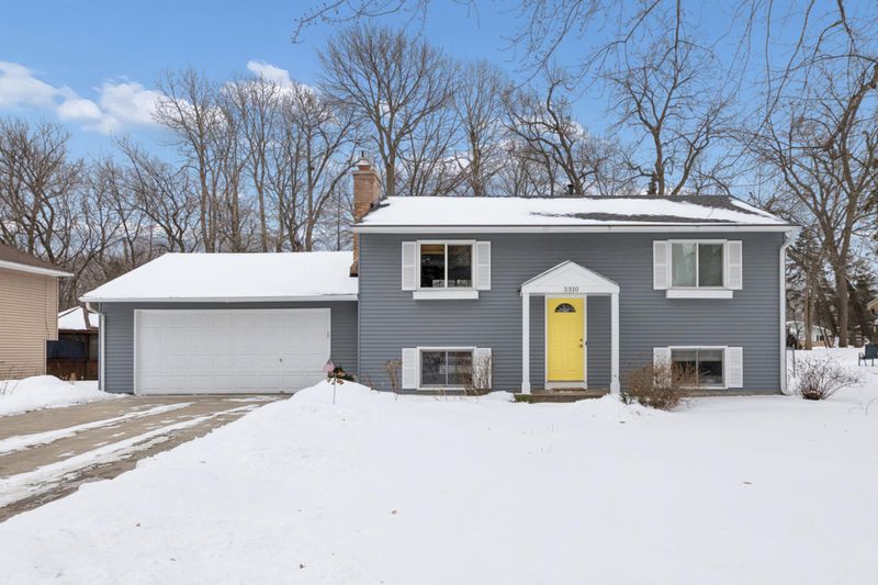 3310 Urbandale Ln N, Plymouth, MN 55447