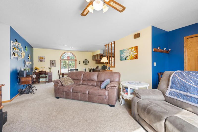 370 7th St SW, Plainview, MN 55964
