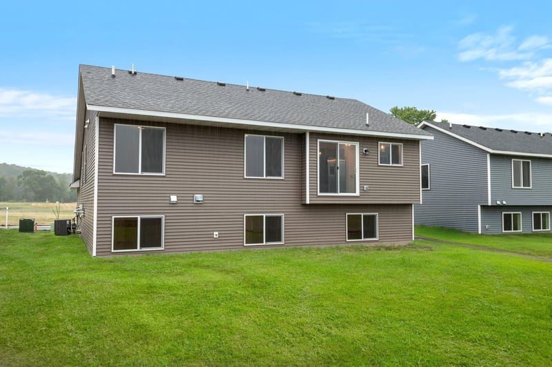 30400 72nd Avenue Way, Cannon Falls, MN 55009