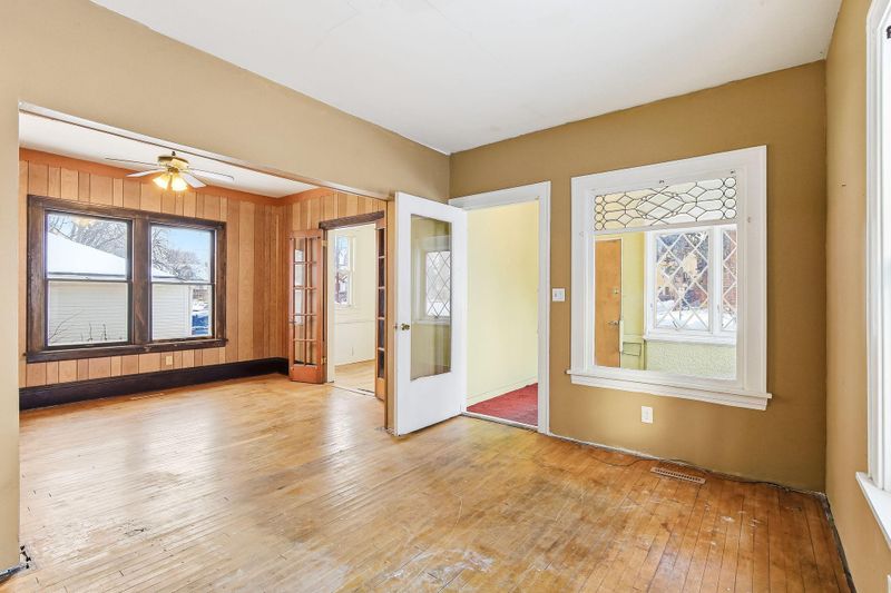 1115 E 37th St, Minneapolis, MN 55407