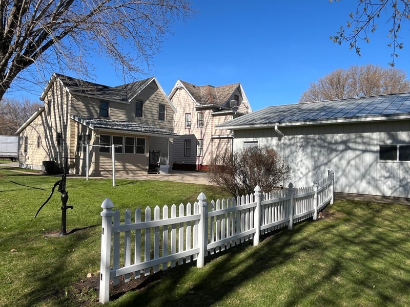 410 1st St N, Cold Spring, MN 56320